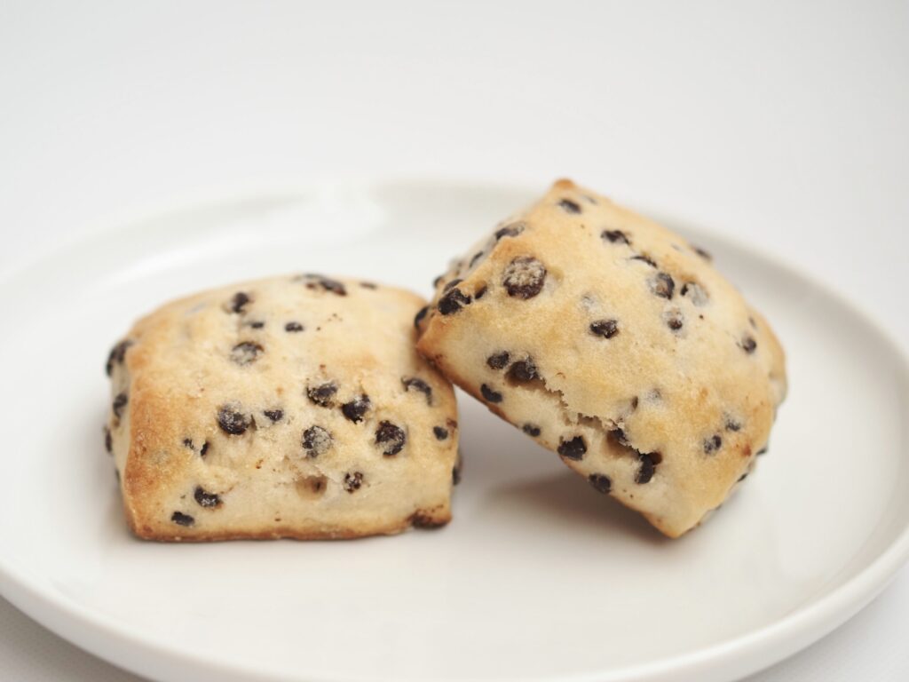 セブンイレブン「生SCONE チョコチップ」を食べてみた！